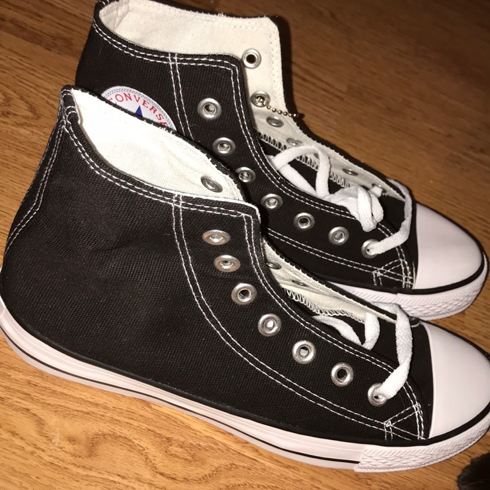 Black high top converse